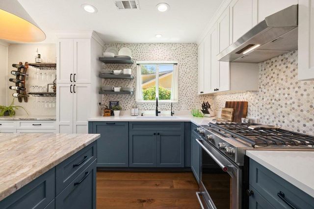2302 W Riviera DR, Cedar Park, TX 78613