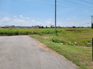 Hwy 20, Collinsville, OK 74021