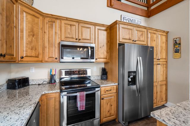 227 Songbird Circle 10, Indian Point, MO 65616