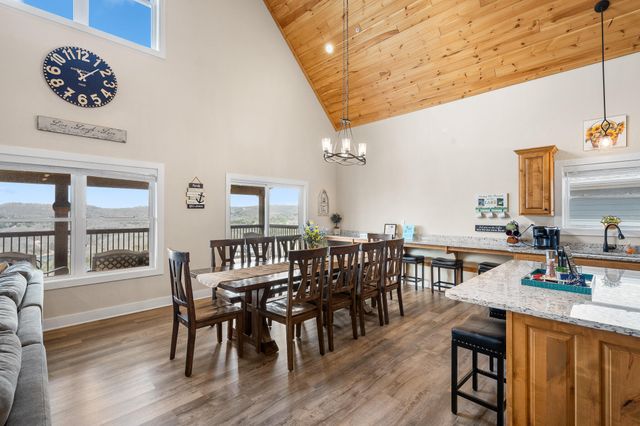 227 Songbird Circle 10, Indian Point, MO 65616