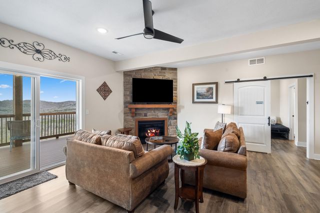 227 Songbird Circle 10, Indian Point, MO 65616