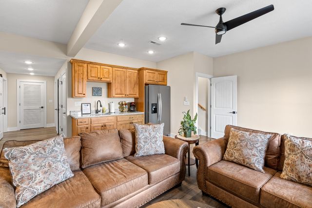 227 Songbird Circle 10, Indian Point, MO 65616