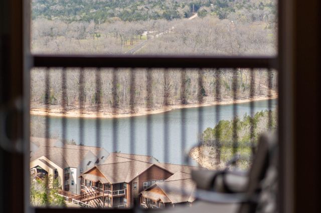 227 Songbird Circle 10, Indian Point, MO 65616