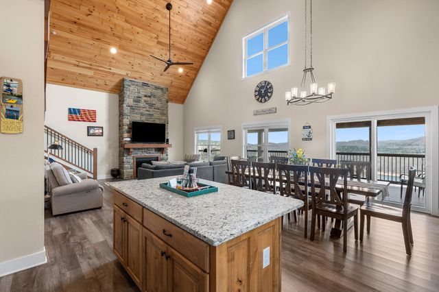 227 Songbird Circle 10, Indian Point, MO 65616