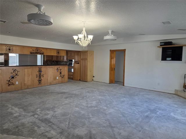 1416 49TH AVENUE NE, St Petersburg, FL 33703