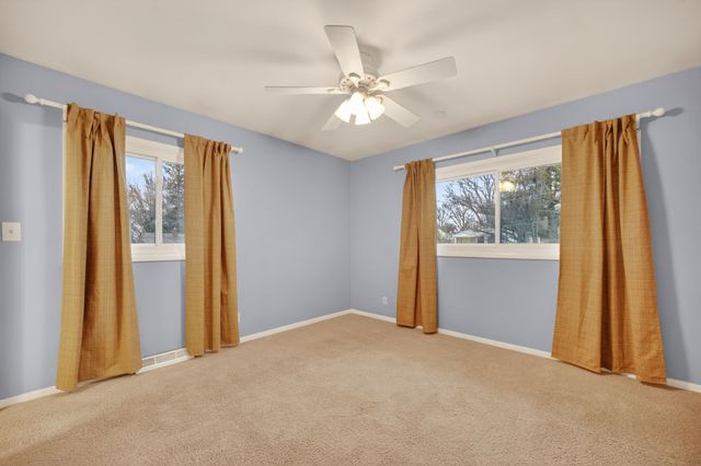 6428 Elmcrest Drive, Windsor Heights, IA 50324