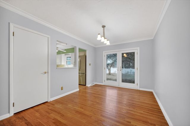 6428 Elmcrest Drive, Windsor Heights, IA 50324