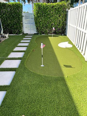 5510 Bayview Dr, Fort Lauderdale, FL 33308