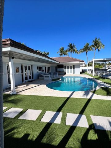 5510 Bayview Dr, Fort Lauderdale, FL 33308