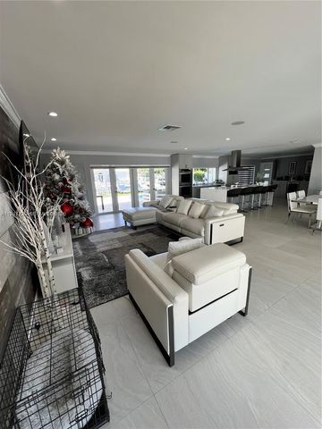 5510 Bayview Dr, Fort Lauderdale, FL 33308