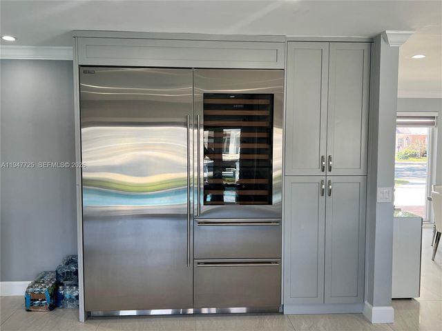 5510 Bayview Dr, Fort Lauderdale, FL 33308