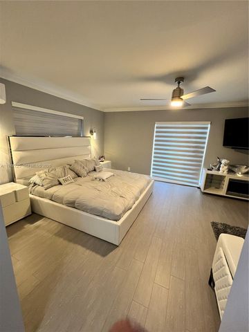 5510 Bayview Dr, Fort Lauderdale, FL 33308