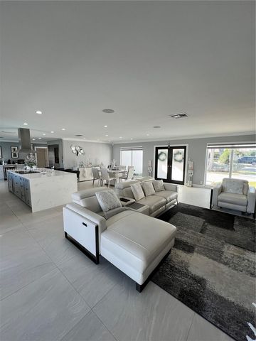 5510 Bayview Dr, Fort Lauderdale, FL 33308