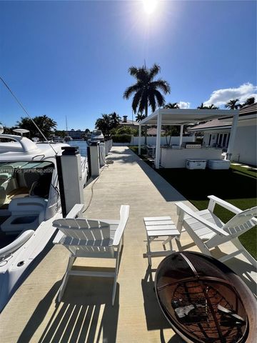 5510 Bayview Dr, Fort Lauderdale, FL 33308