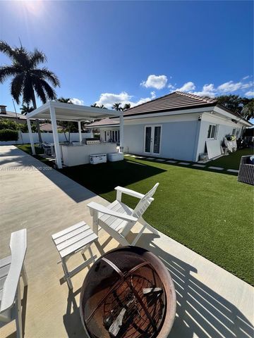 5510 Bayview Dr, Fort Lauderdale, FL 33308