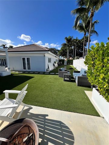 5510 Bayview Dr, Fort Lauderdale, FL 33308