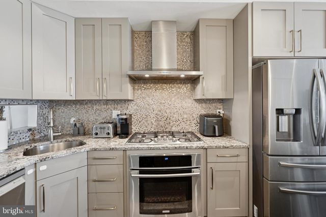 1637-37 FITZWATER ST, Philadelphia, PA 19146