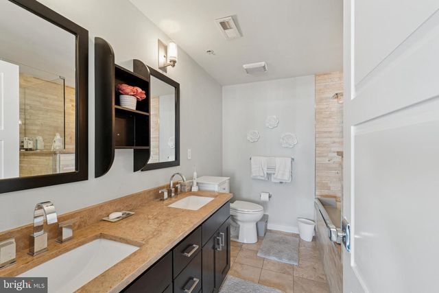 1637-37 FITZWATER ST, Philadelphia, PA 19146