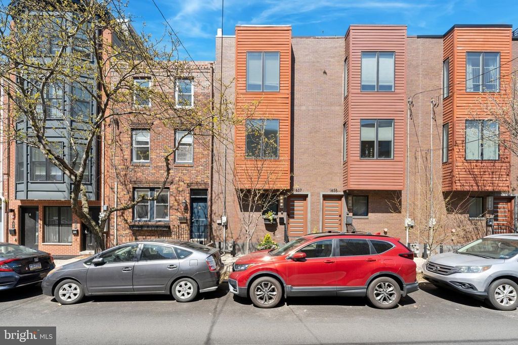 1637-37 FITZWATER ST, Philadelphia, PA 19146