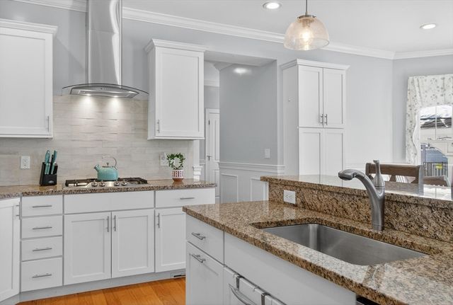 238 Catamount Road, Tewksbury, MA 01876