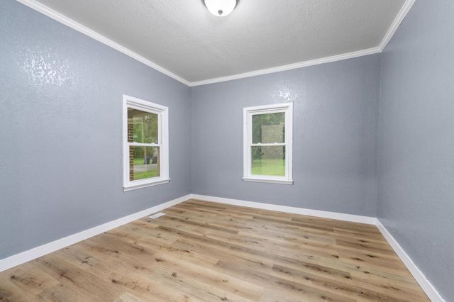 407 & 405 N Lincoln, Belle Plaine, KS 67013