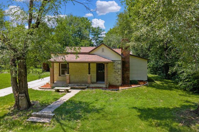 407 & 405 N Lincoln, Belle Plaine, KS 67013