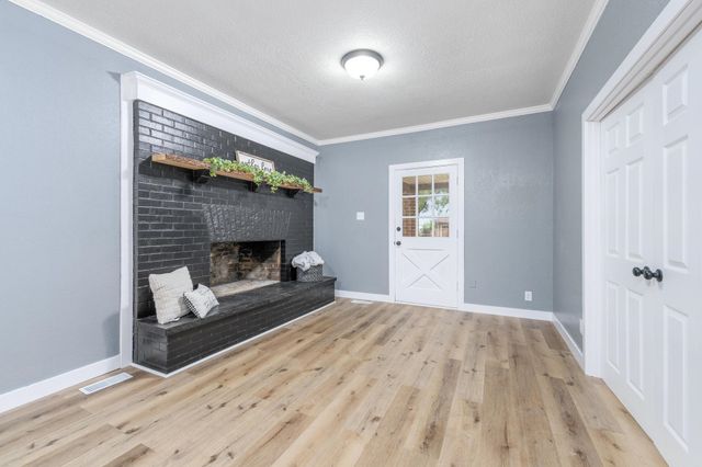 407 & 405 N Lincoln, Belle Plaine, KS 67013