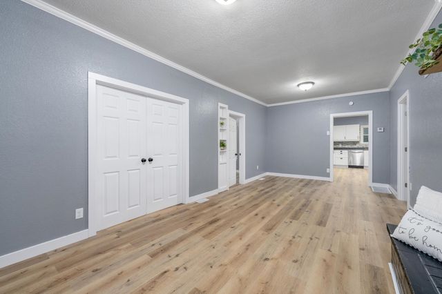 407 & 405 N Lincoln, Belle Plaine, KS 67013