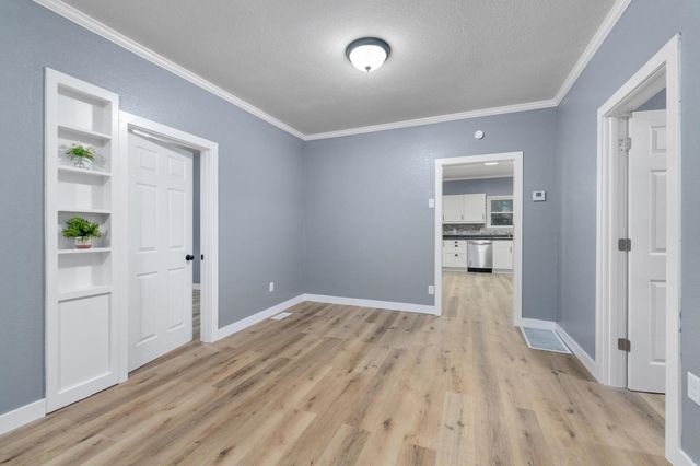 407 & 405 N Lincoln, Belle Plaine, KS 67013