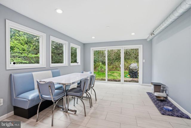 1040 HARVARD DR, Yardley, PA 19067