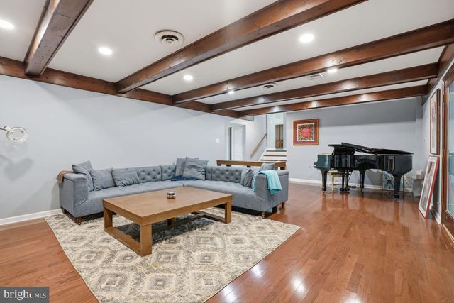 1040 HARVARD DR, Yardley, PA 19067