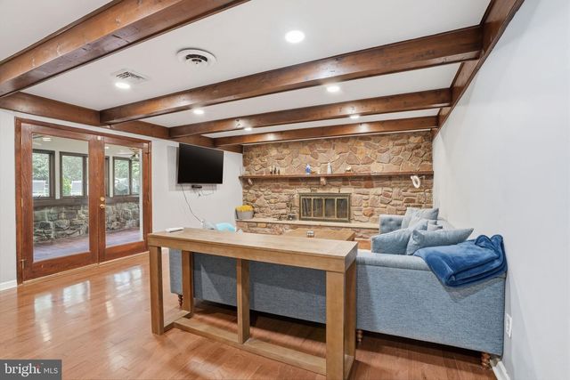 1040 HARVARD DR, Yardley, PA 19067