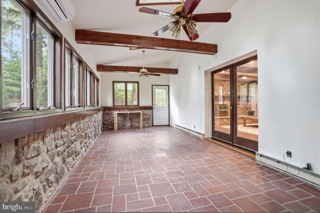 1040 HARVARD DR, Yardley, PA 19067