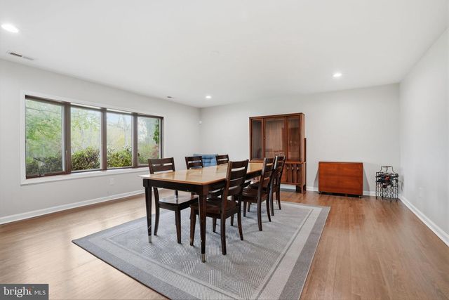 1040 HARVARD DR, Yardley, PA 19067