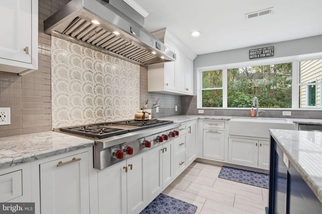 1040 HARVARD DR, Yardley, PA 19067