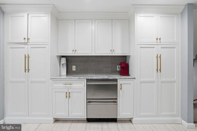 1040 HARVARD DR, Yardley, PA 19067