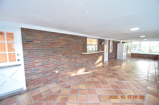 4006 W LEONA STREET, Tampa, FL 33629