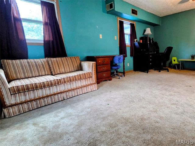 1401 Maiden Lane, Belleville, IL 62220