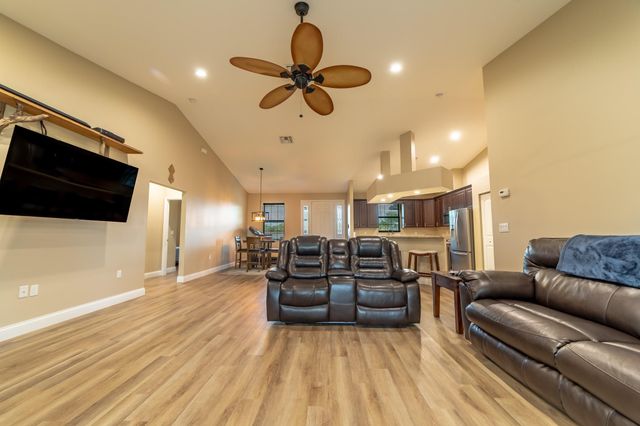 2322 SW 2nd Ct, Okeechobee, FL 34974