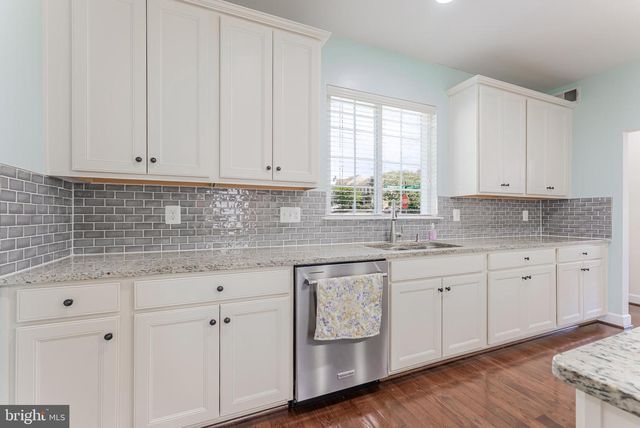 5829 AMANDA ROSE LN, Woodbridge, VA 22193