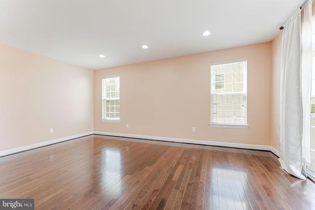 5829 AMANDA ROSE LN, Woodbridge, VA 22193