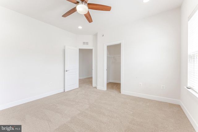 5829 AMANDA ROSE LN, Woodbridge, VA 22193