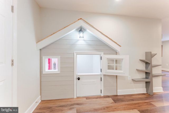 5829 AMANDA ROSE LN, Woodbridge, VA 22193