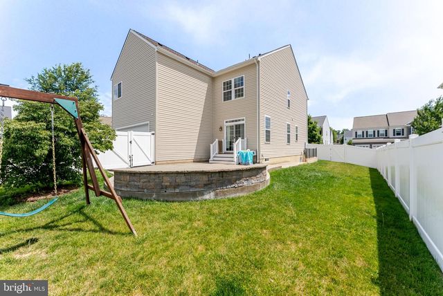 5829 AMANDA ROSE LN, Woodbridge, VA 22193