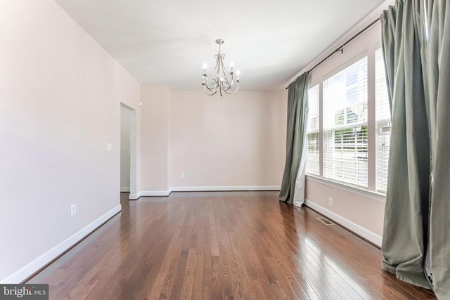 5829 AMANDA ROSE LN, Woodbridge, VA 22193