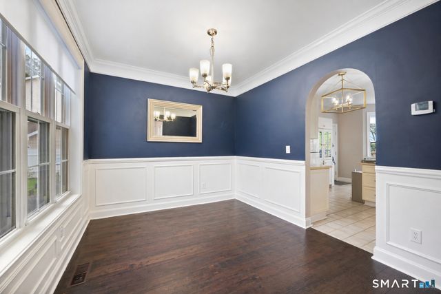 44 Cricket Lane, Fairfield, CT 06825