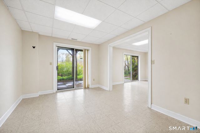 44 Cricket Lane, Fairfield, CT 06825