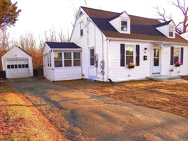 39 Balfour Dr., Springfield, MA 01118