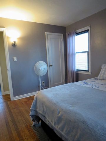 39 Balfour Dr., Springfield, MA 01118