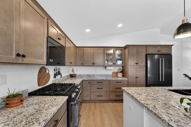 555 Lake Breeze LANE, Random Lake, WI 53075